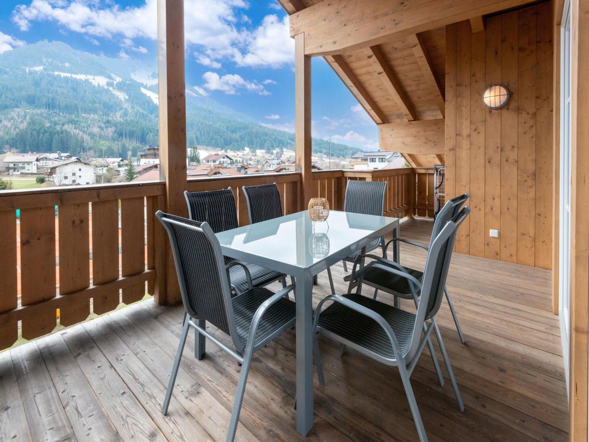 Luxury Penthouse With Balcony Ski Storage Carport Lift Apartment Brixen im Thale Ngoại thất bức ảnh