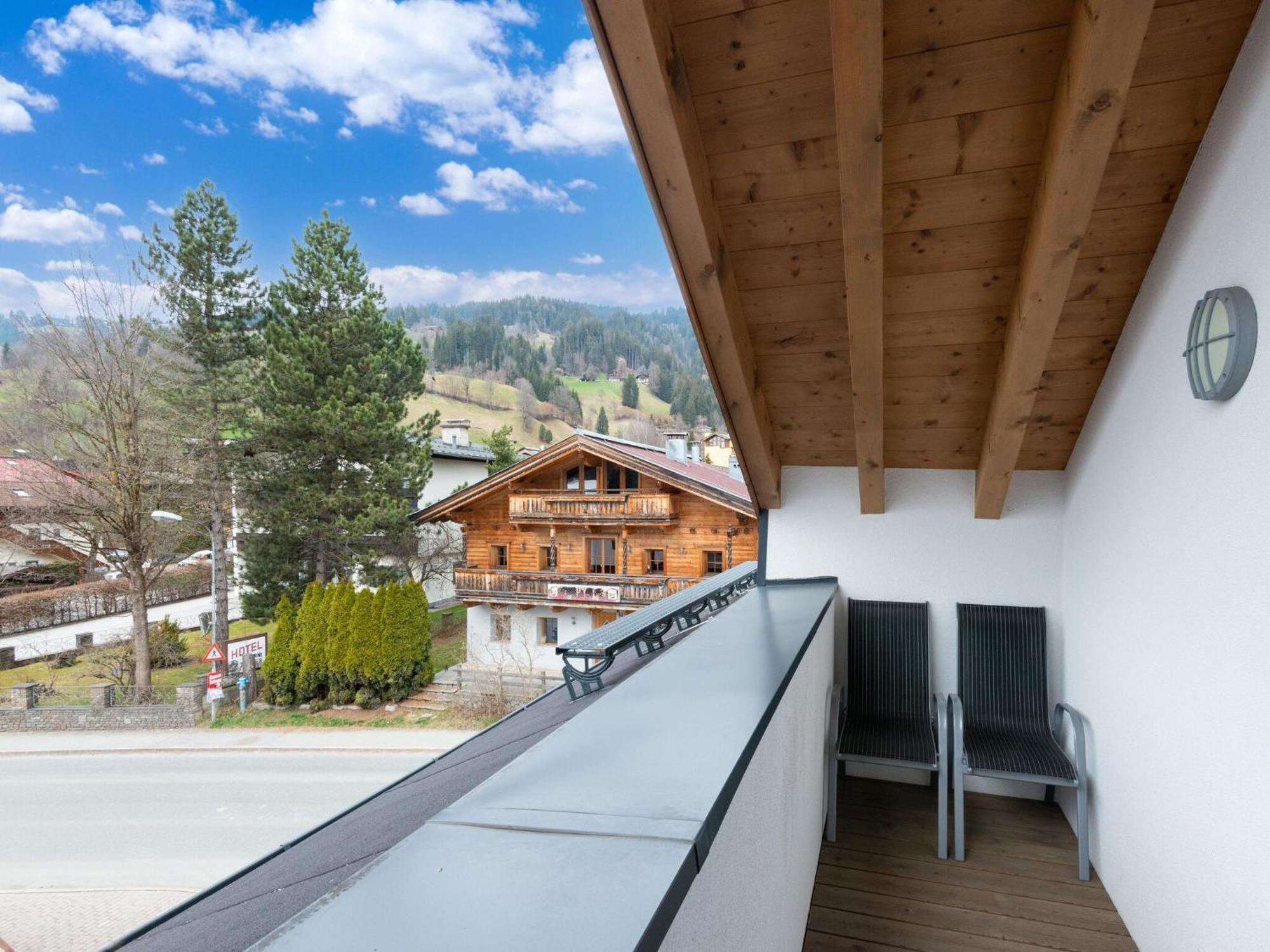 Luxury Penthouse With Balcony Ski Storage Carport Lift Apartment Brixen im Thale Ngoại thất bức ảnh