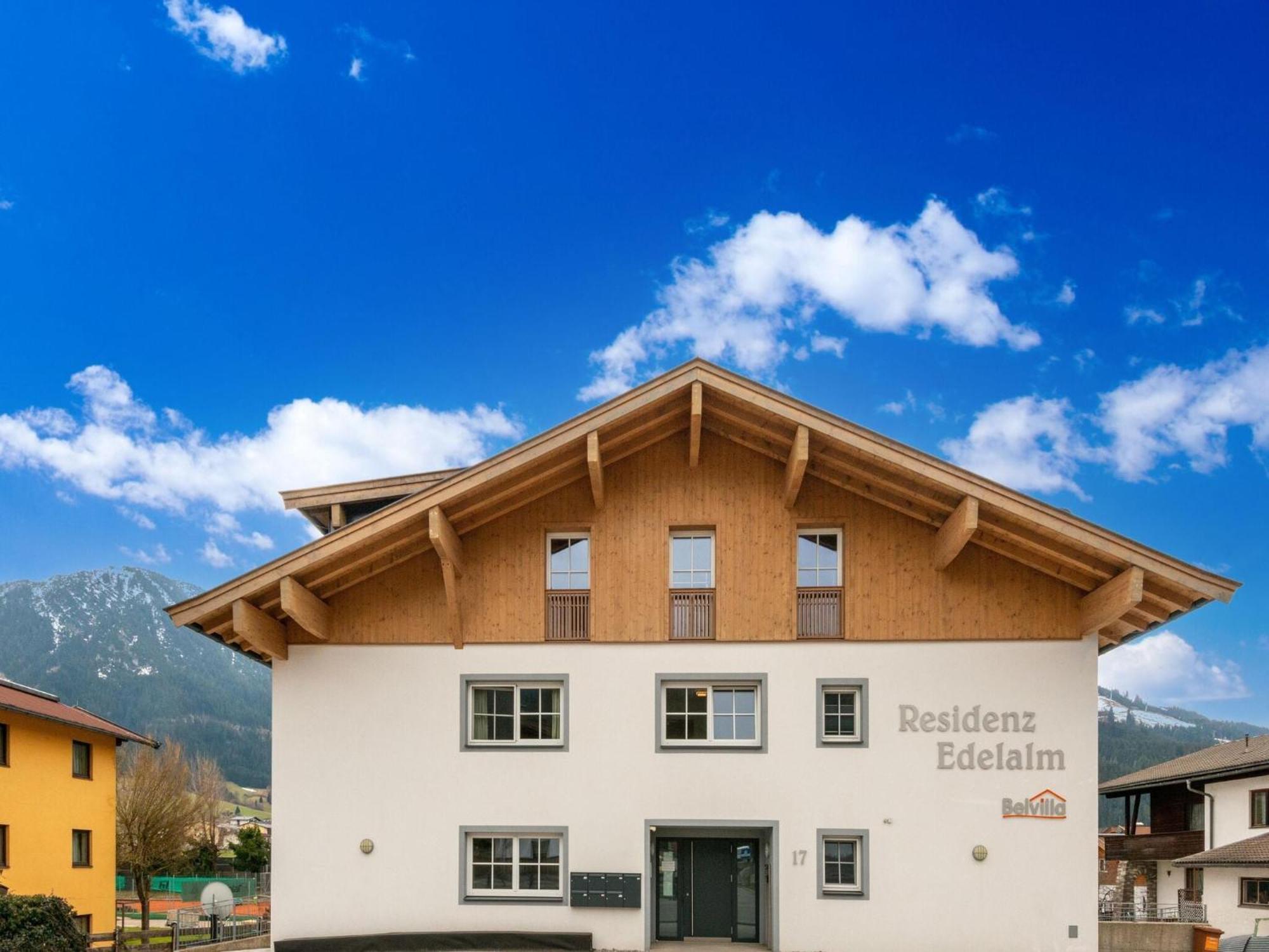 Luxury Penthouse With Balcony Ski Storage Carport Lift Apartment Brixen im Thale Ngoại thất bức ảnh