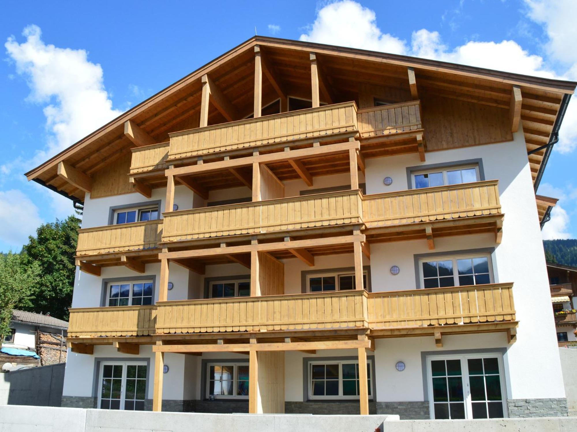 Luxury Penthouse With Balcony Ski Storage Carport Lift Apartment Brixen im Thale Ngoại thất bức ảnh